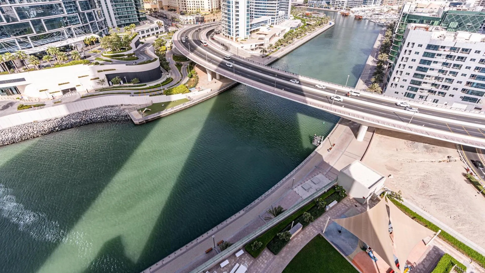 Luxurious 2Br Home With Stunning Marina Skyline View ドバイ 0*,