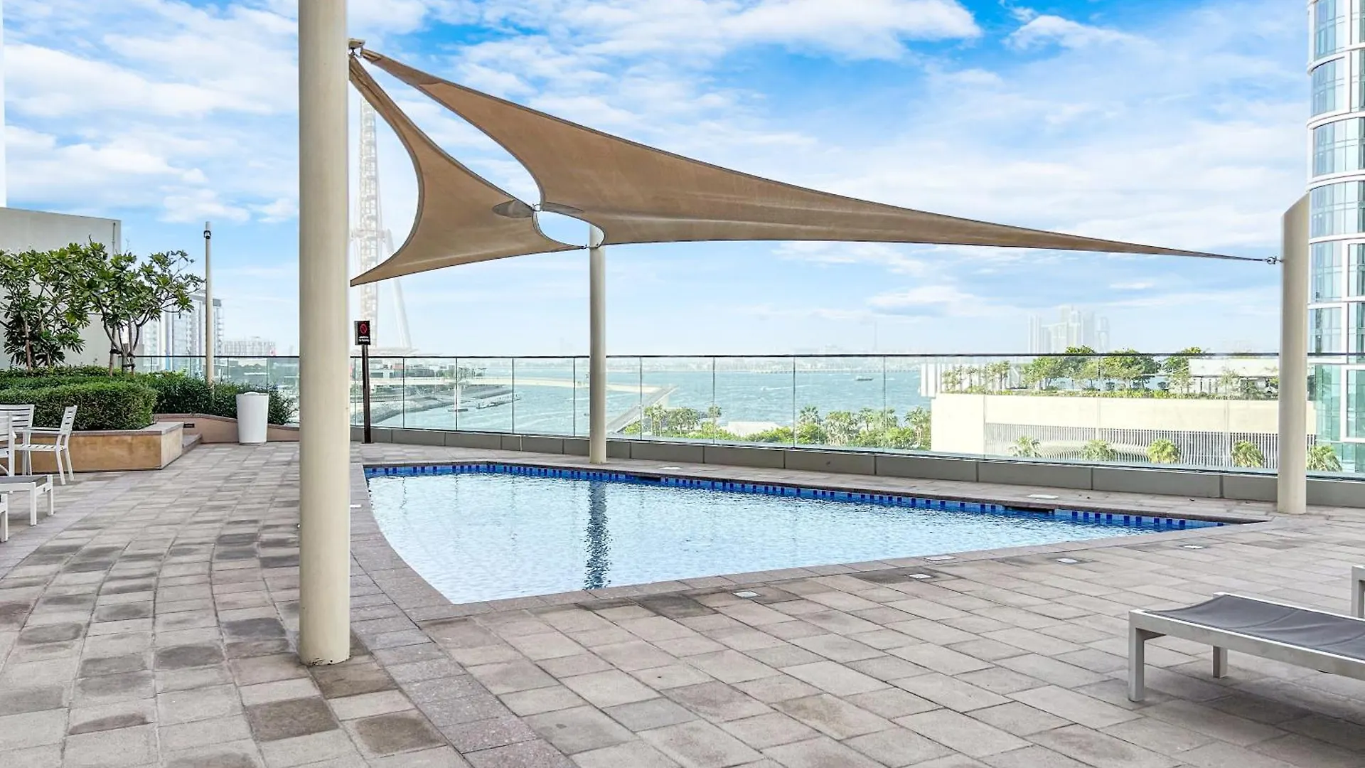 Luxurious 2Br Home With Stunning Marina Skyline View ドバイ アパート